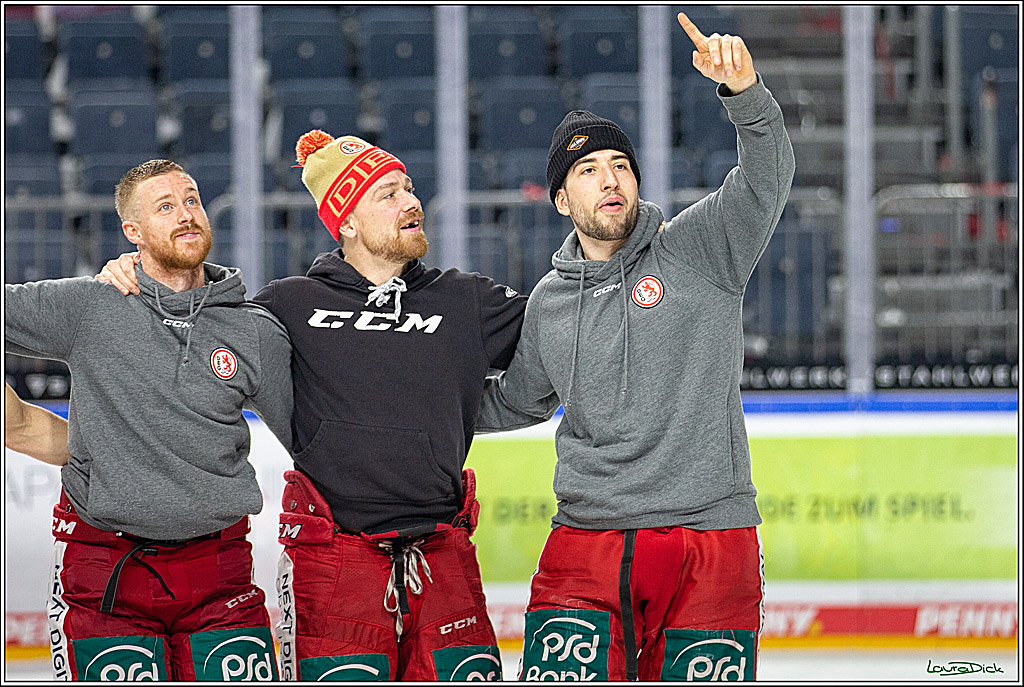 PENNY DEL; Koelner Haie- Duesseldorfer EG; Koeln, 16.12.2022